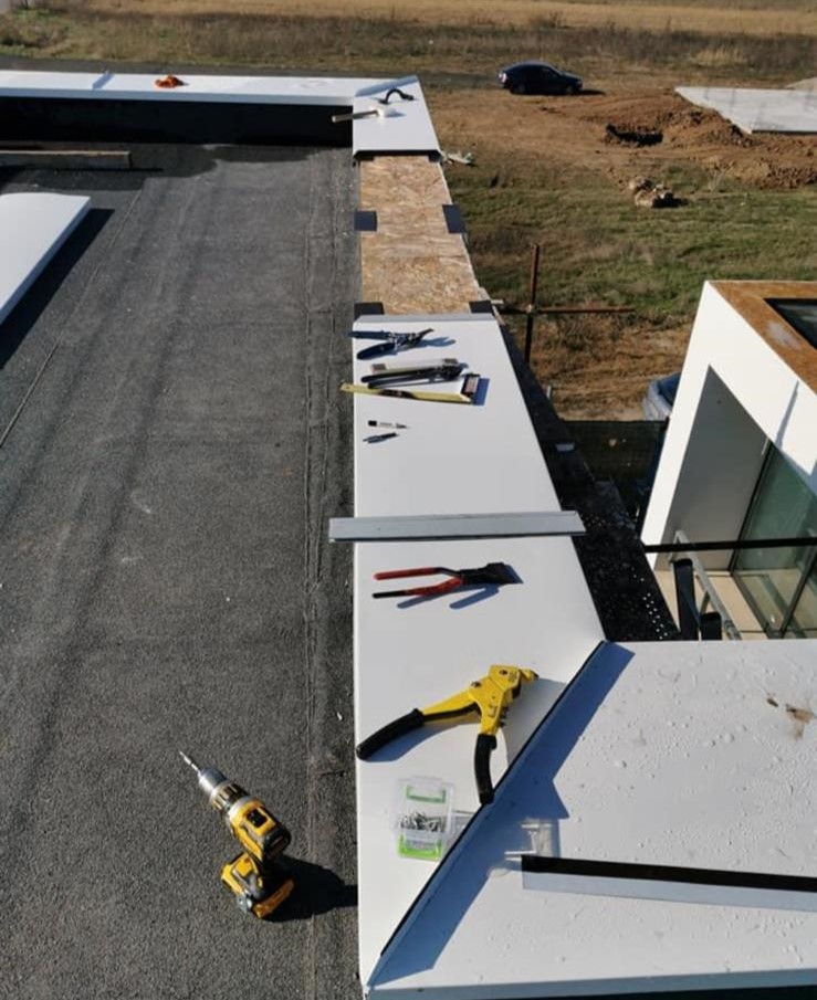 Atic și racord, Tinichigerie fină, lucrare CMF Roof