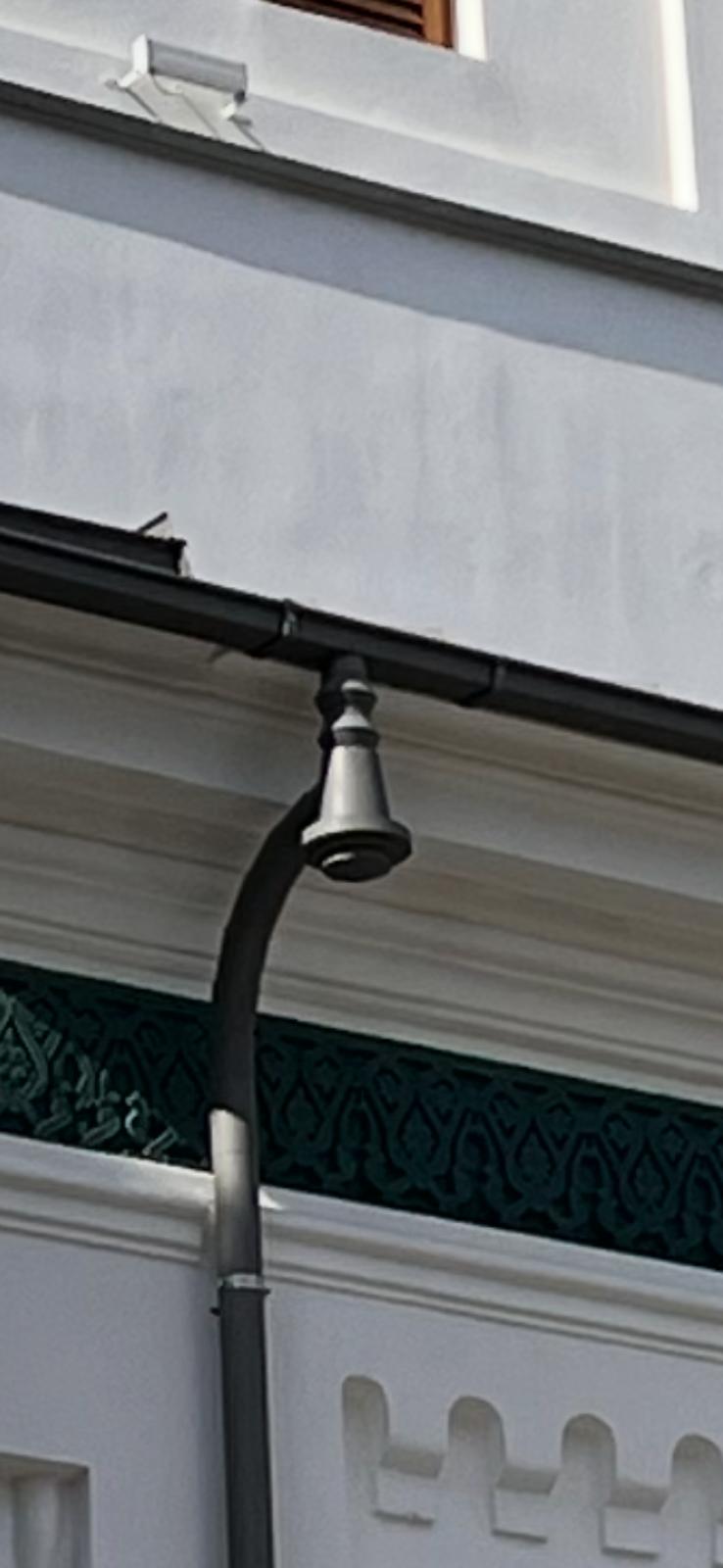 Burlan cu cap ornamental, clădire de patrimoniu, executat de CMF Roof